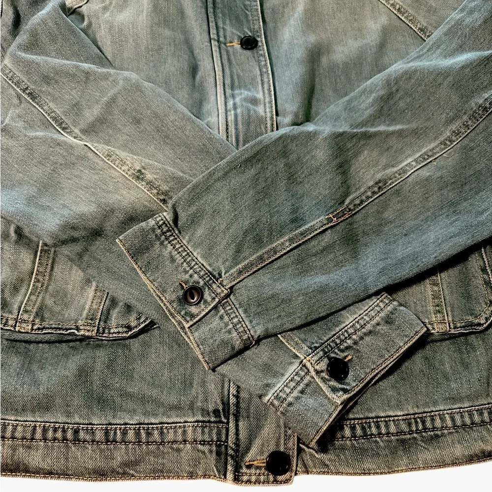 Risen Curvy Denim Jacket Size 2XL Medium Wash Cargo Pockets Zipper Button Front - Picture 9 of 14